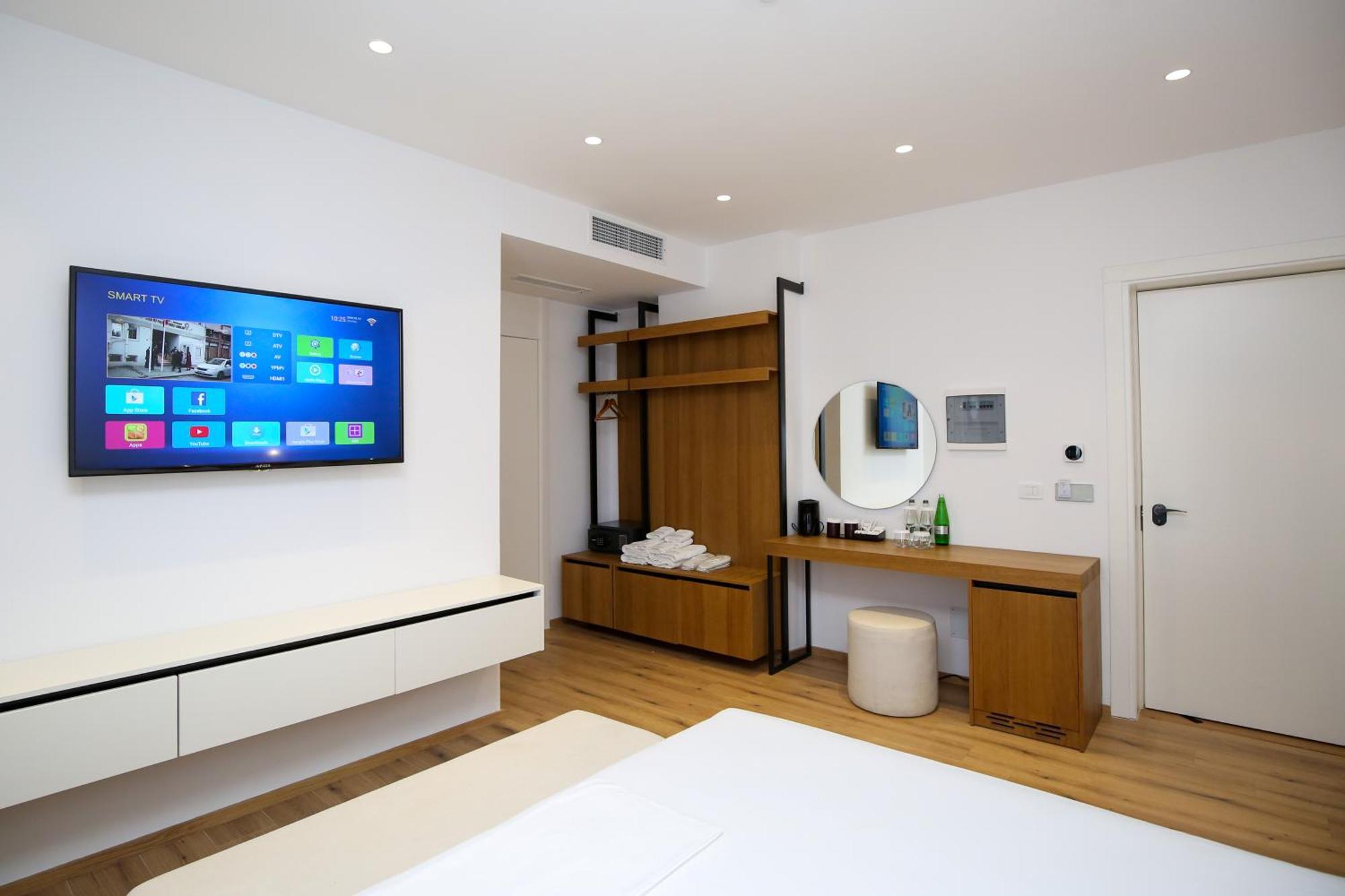 Oricon Coast Luxury Resort Orikum Buitenkant foto