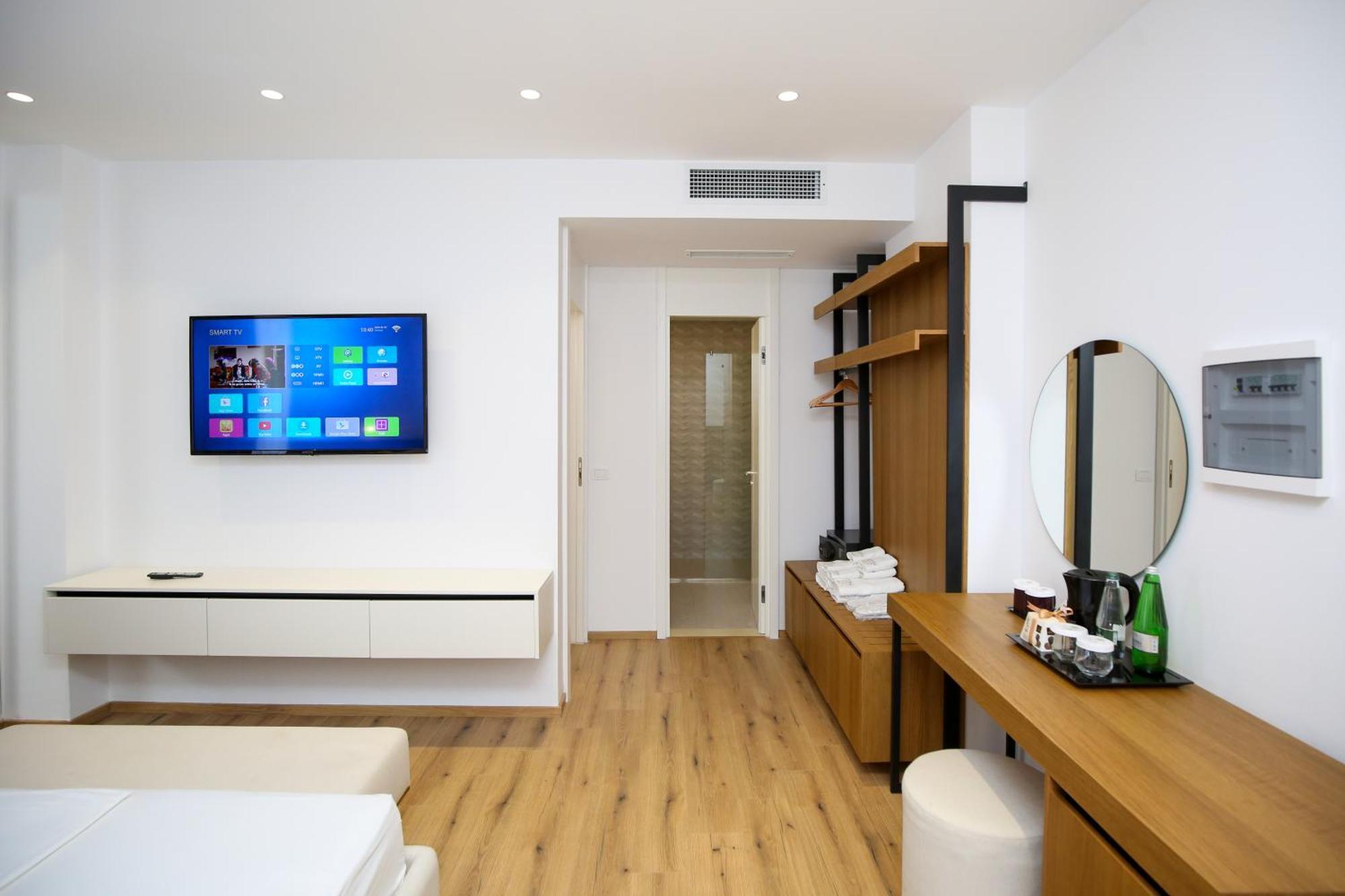 Oricon Coast Luxury Resort Orikum Buitenkant foto
