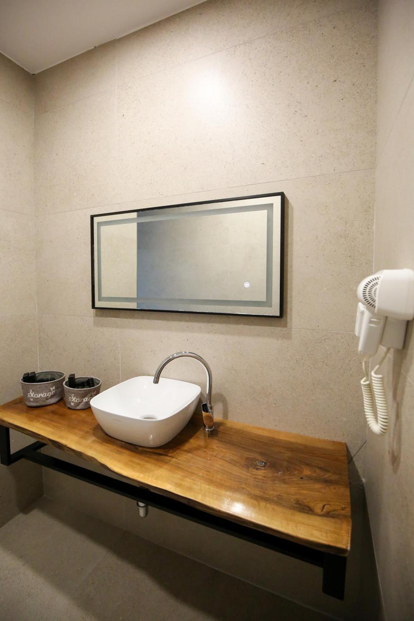 Oricon Coast Luxury Resort Orikum Buitenkant foto