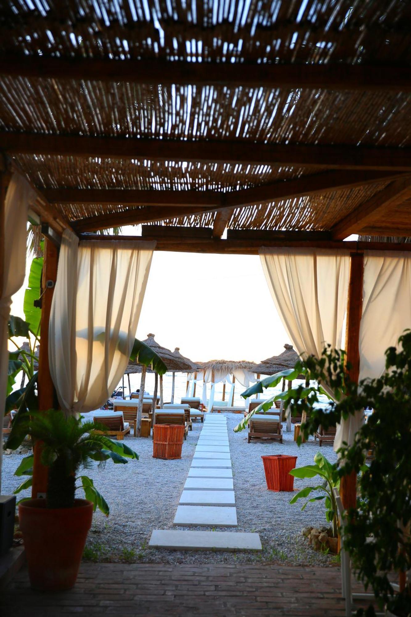 Oricon Coast Luxury Resort Orikum Buitenkant foto